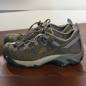 Keen Utility steel toe shoes